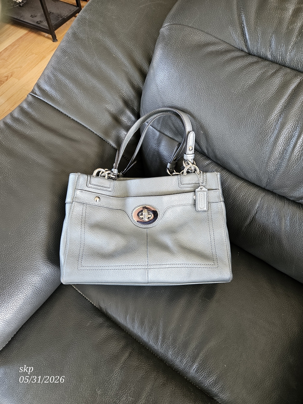 Structured Leather Satchel Bag in Silver Gray with Turn-Lock